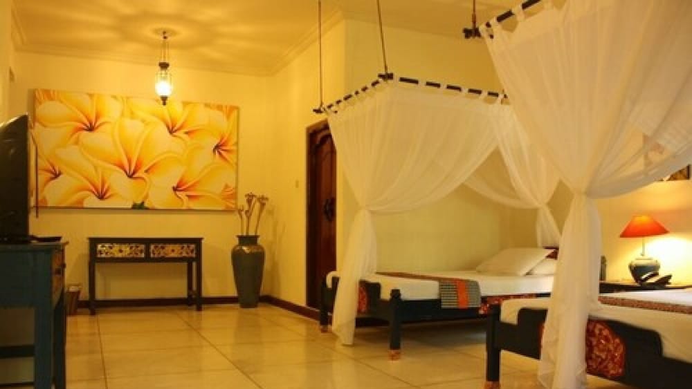 Puri Cendana Resort 38/72