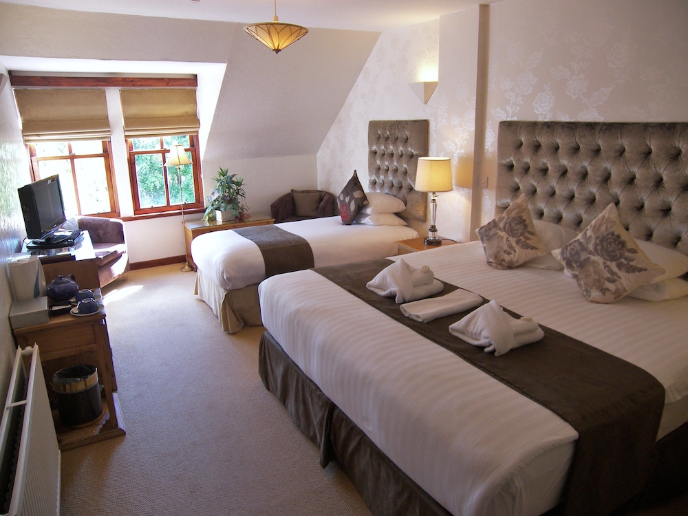 Rosemount Hotel 17/57