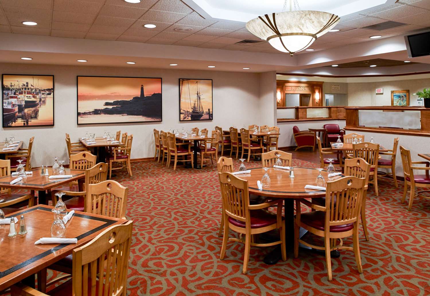 Clarion Hotel Portland Airport ME 9/16