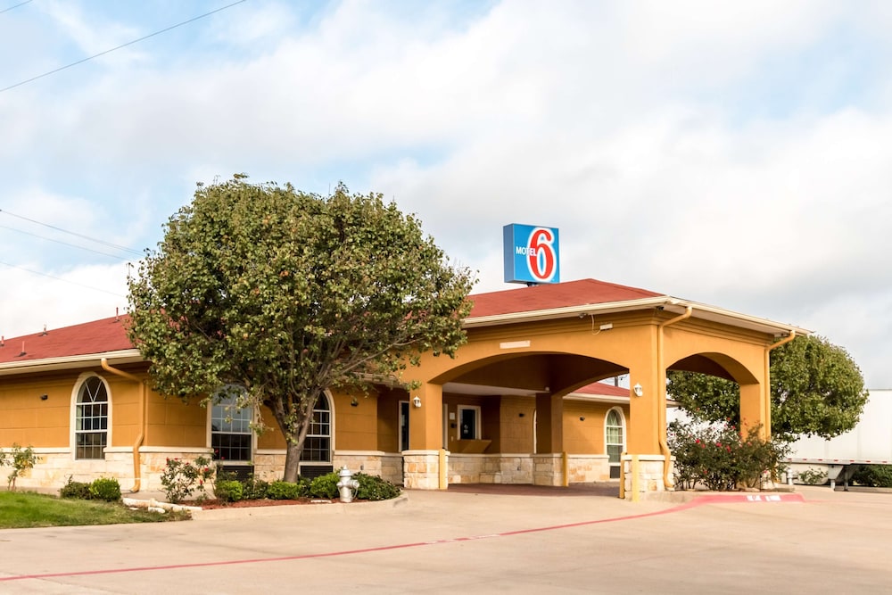 Motel6 Alvarado, TX in ALVARADO - TX