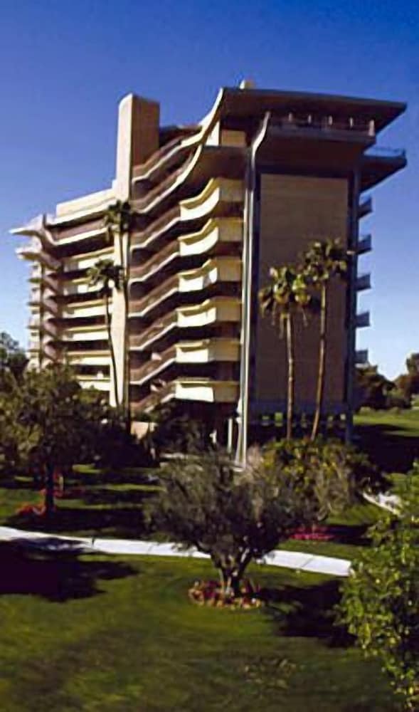 Francisco Grande Hotel and Golf Resort 2/42