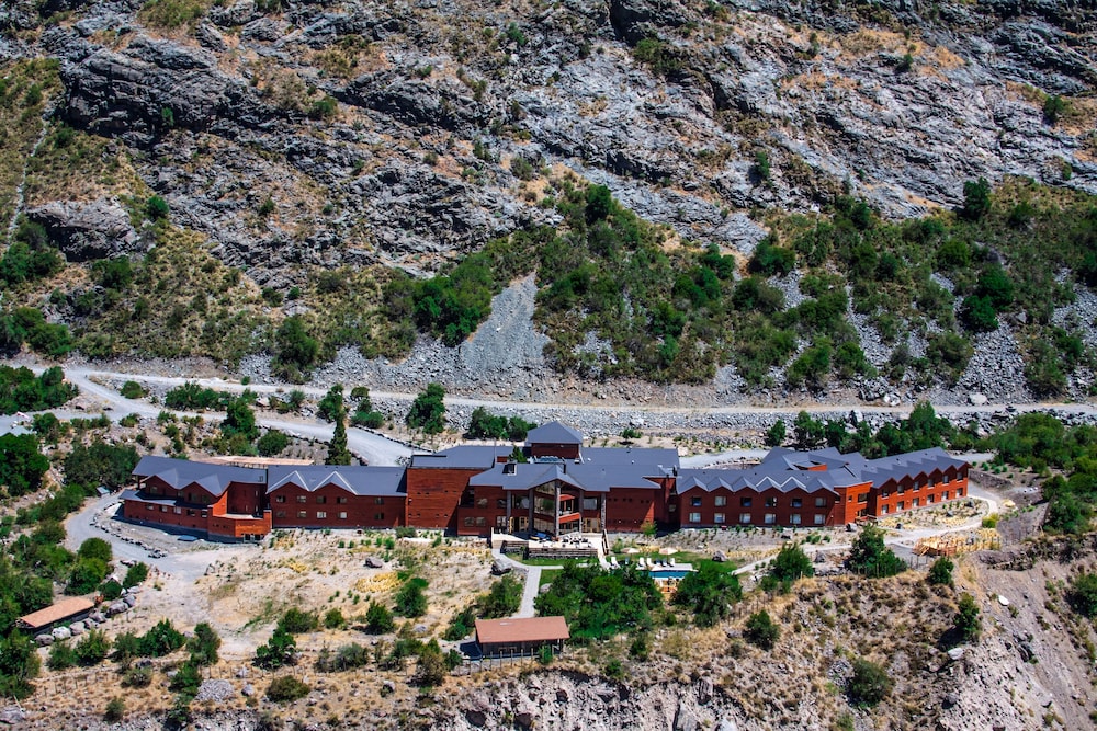 NOI PUMA LODGE 38/42