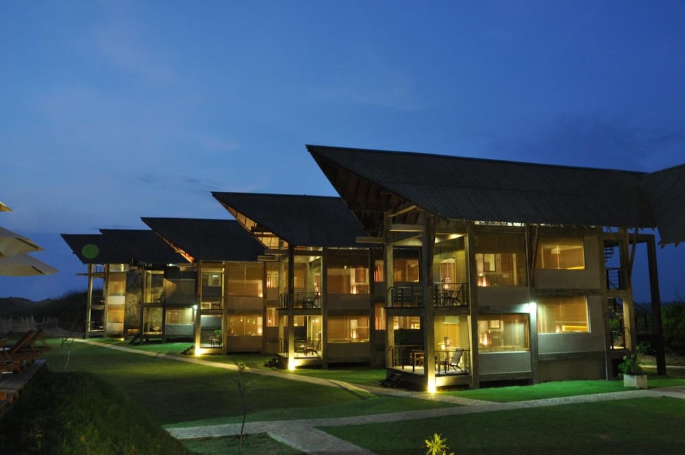 Laya Safari Resorts Spa 4/68