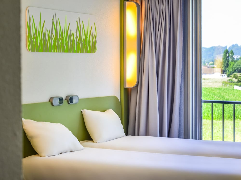 Ibis Budget Pau Lescar 36/68
