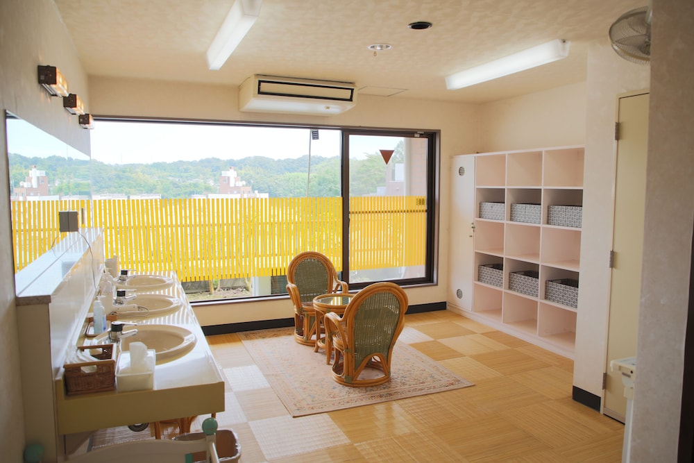 Japanese Inn "Iwaso" 23/43
