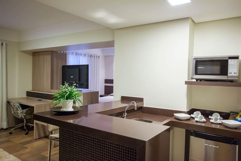 Astron Associado Estoril Hotel 48/64