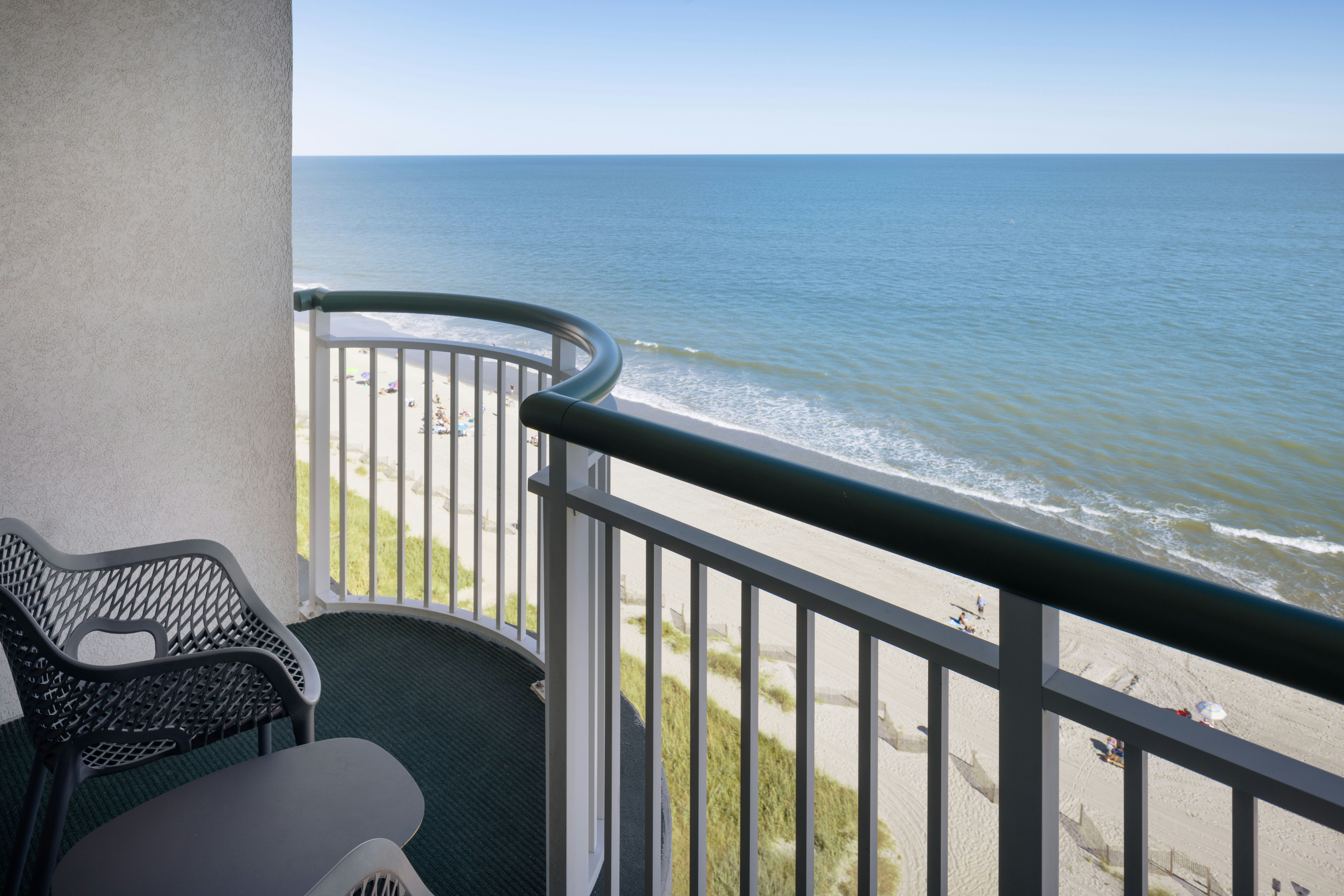Hampton Inn Suites Myrtle Beach Oceanfront 4/50