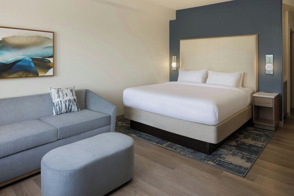 Room at Courtyard by Marriott Sandestin at Grand Boulevard, Miramar Beach - FL
