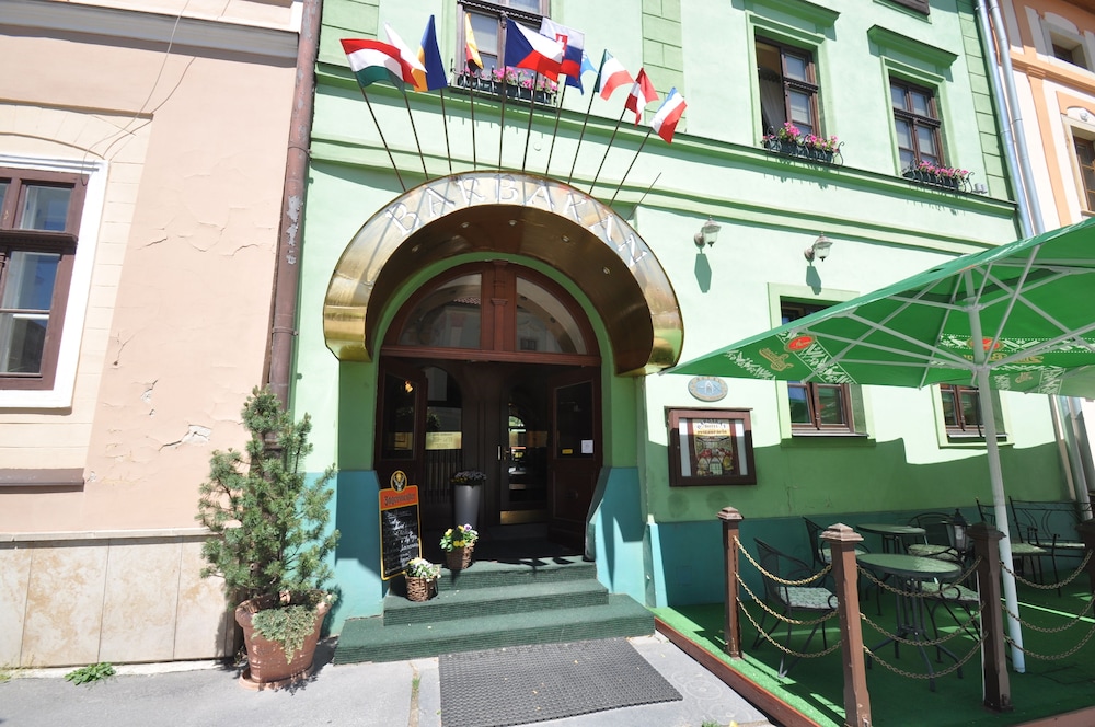 HOTEL BARBAKAN 3/38
