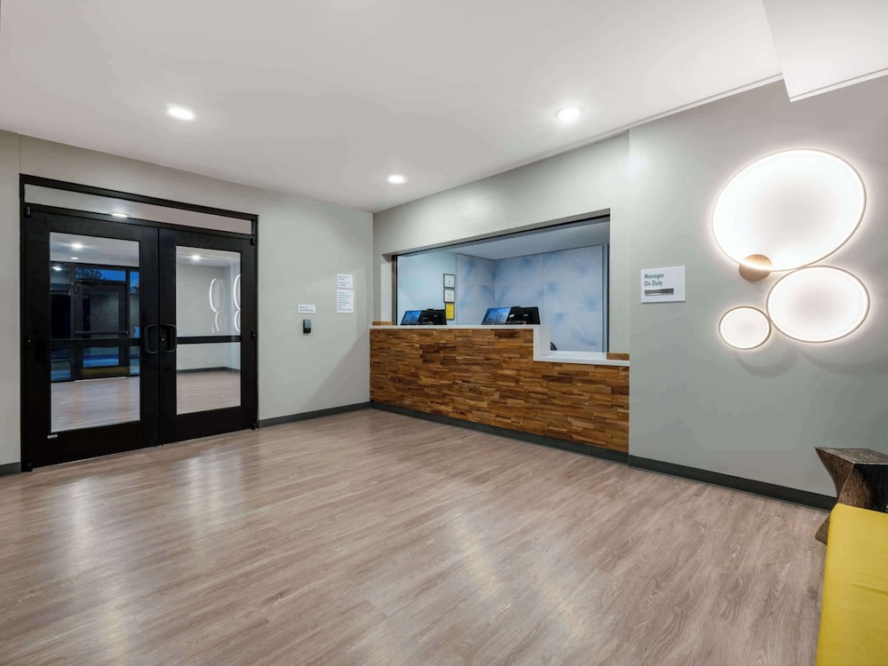 ECHO Suites Extended Stay by Wyndham 4/30