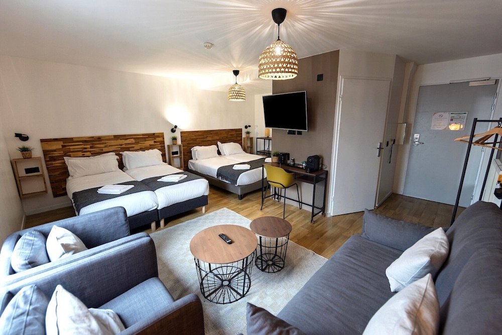 Hotel Lodge In Paris 13 36/50