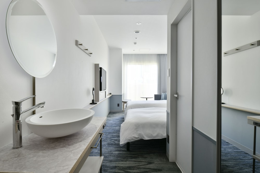 Lequ Okinawa Chatan Spa And Resort 12/70