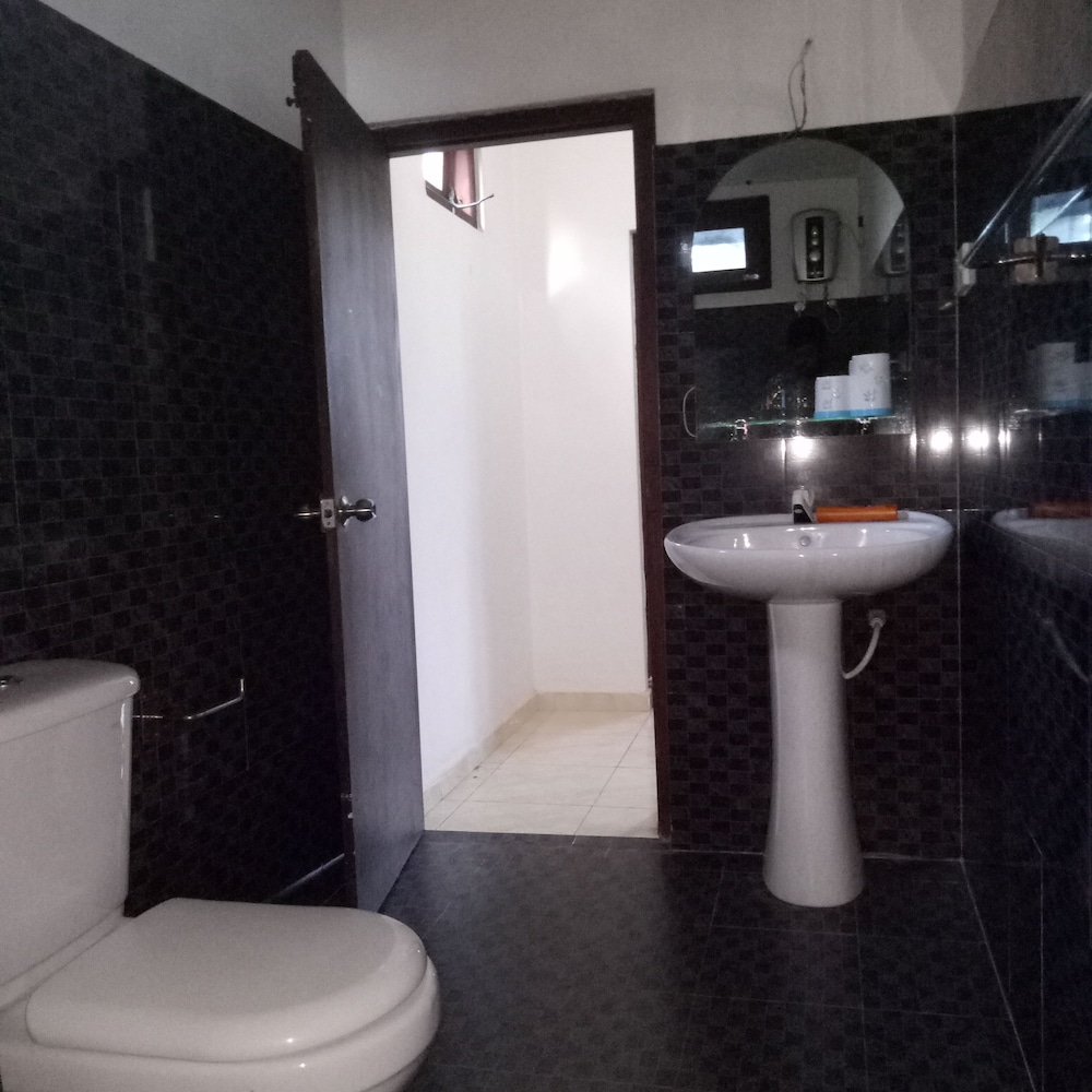 White House Villa 22/22