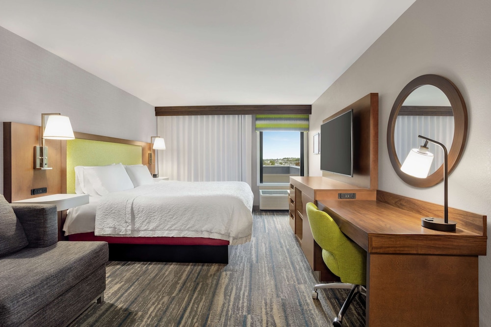 Hampton Inn Milwaukee/Brookfield 15/36