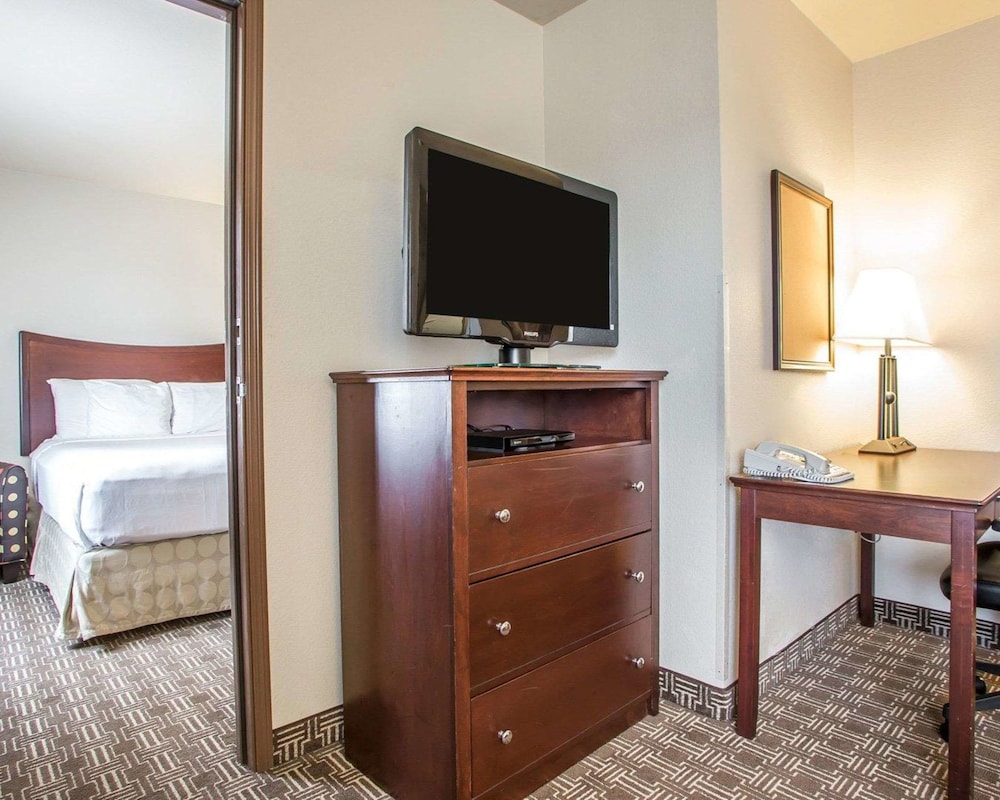 MainStay Suites St. Robert - Fort Leonard Wood 50/61