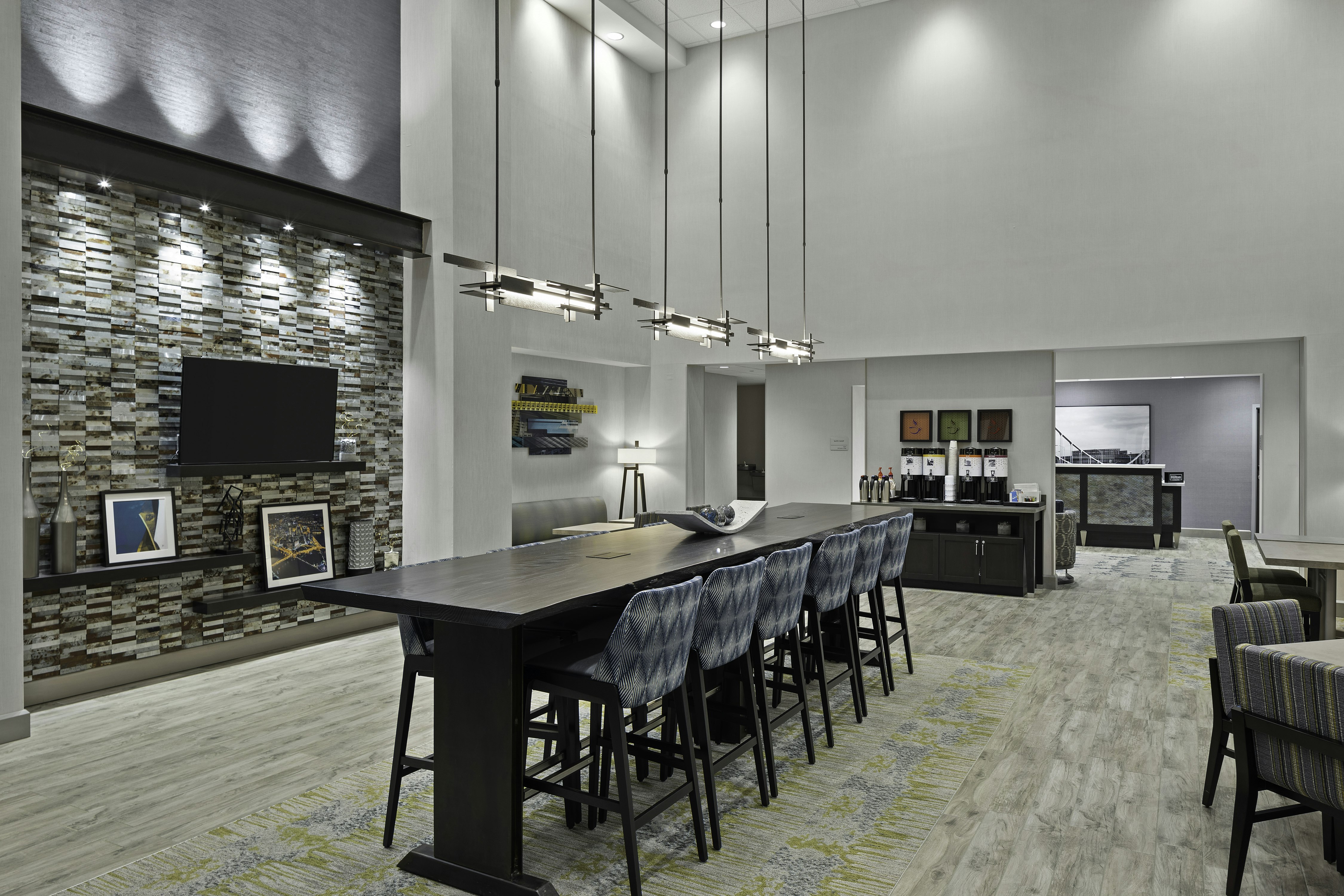 Hampton Inn and Suites Cranberry Pittsburgh 37/42