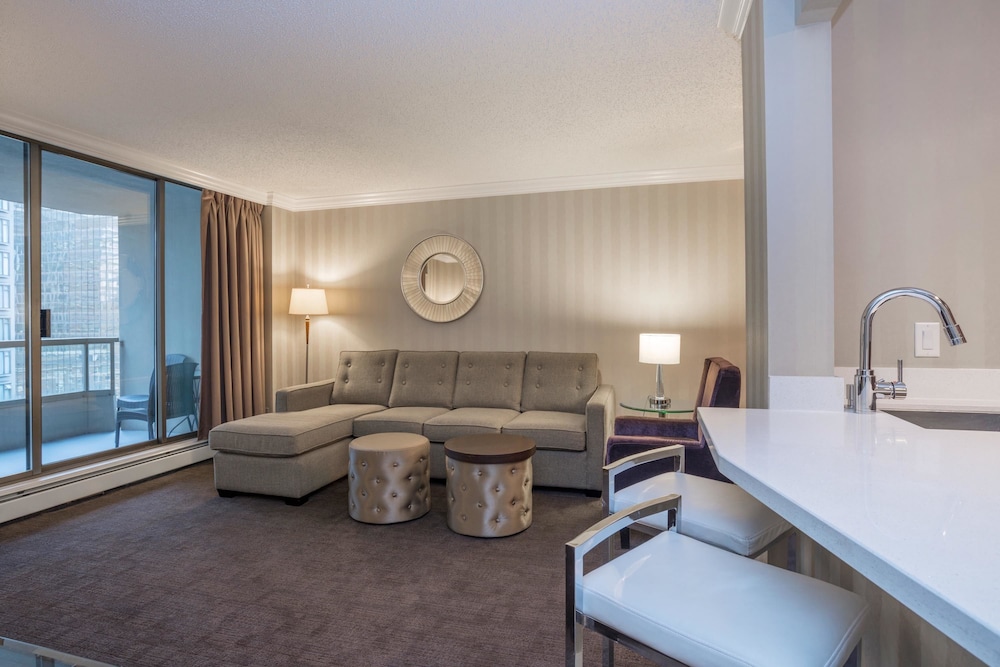La Grande Residence at the Sutton Place Hotel 29/45
