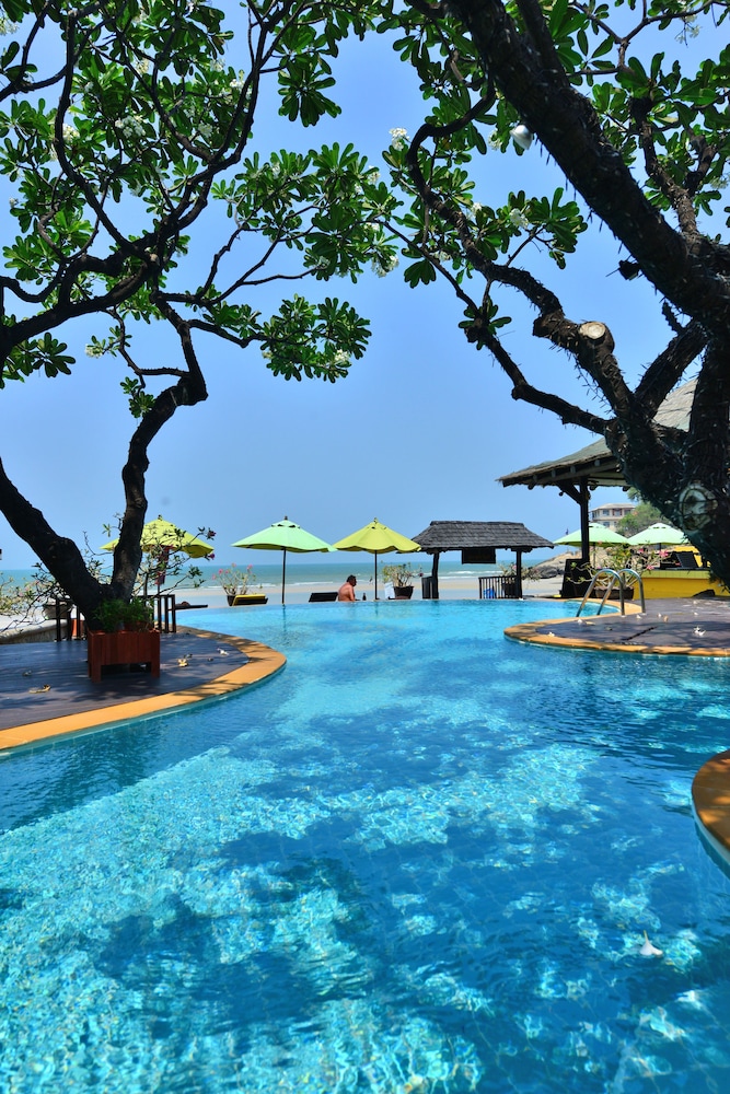 Supatra Hua Hin Resort 18/50