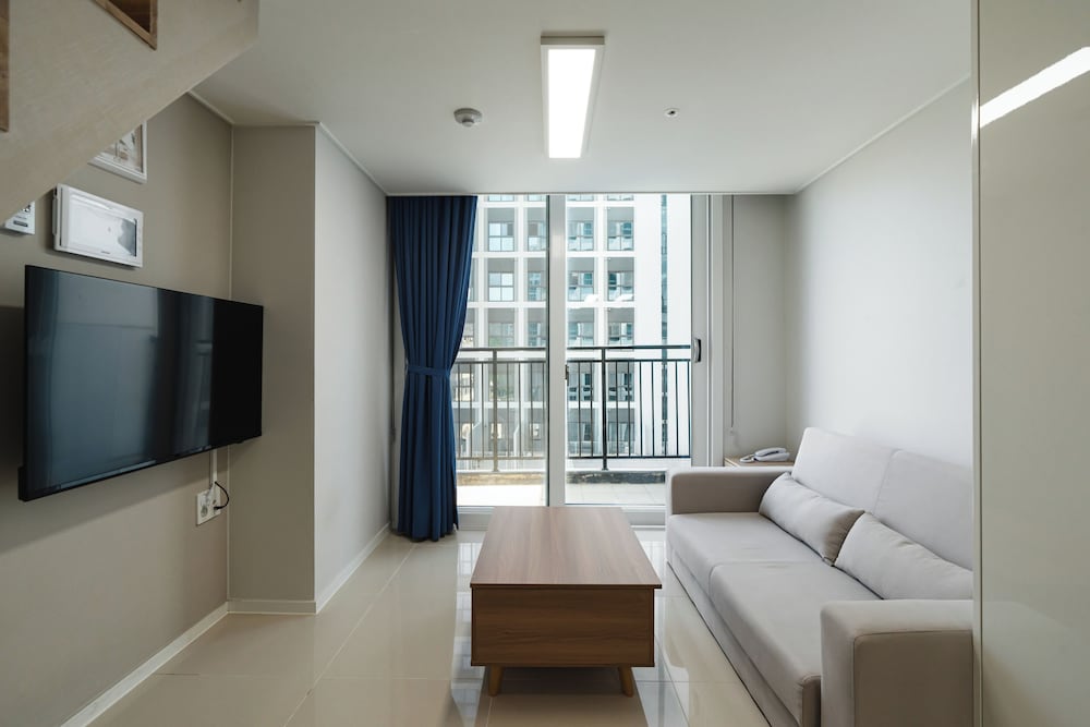 SR Hotel Yeongjong 24/52