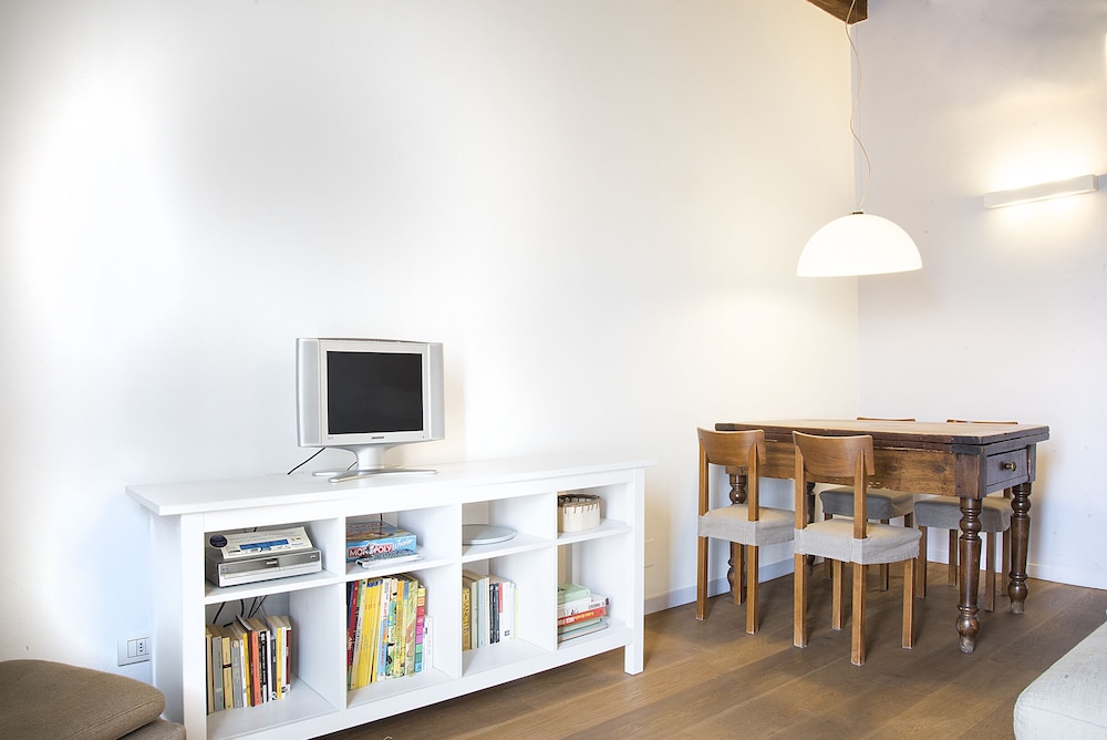 Easyhomes - Porta Venezia Oberdan 14/24