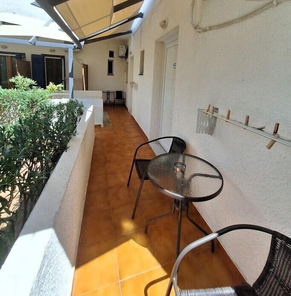 Perdika Mare Guesthouse 23/39