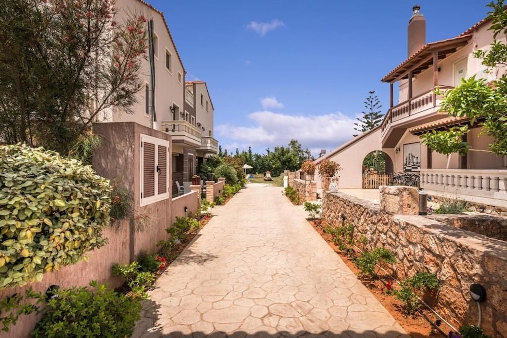 Areti Suites 43/50