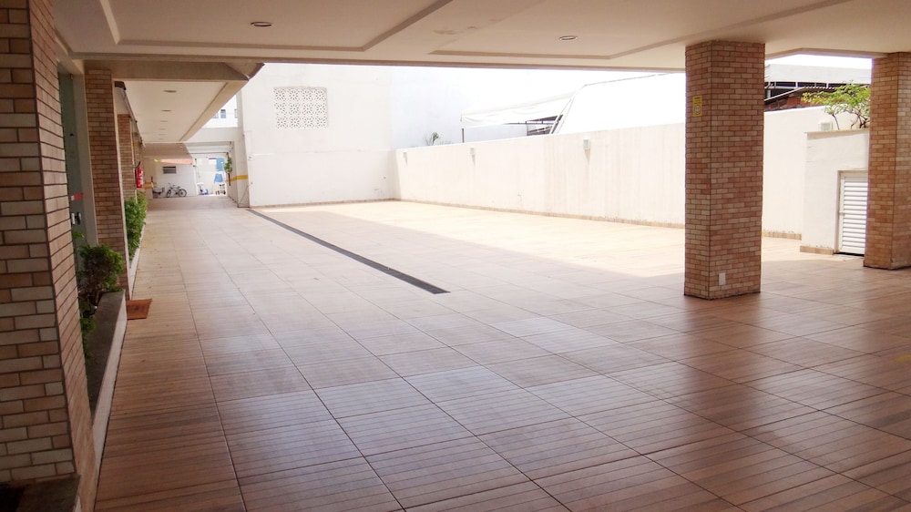 Simas Praia Hotel 63/65