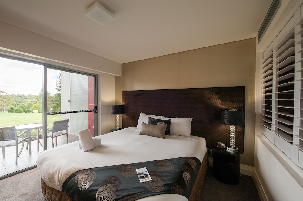 City Golf Club Motel 14/48
