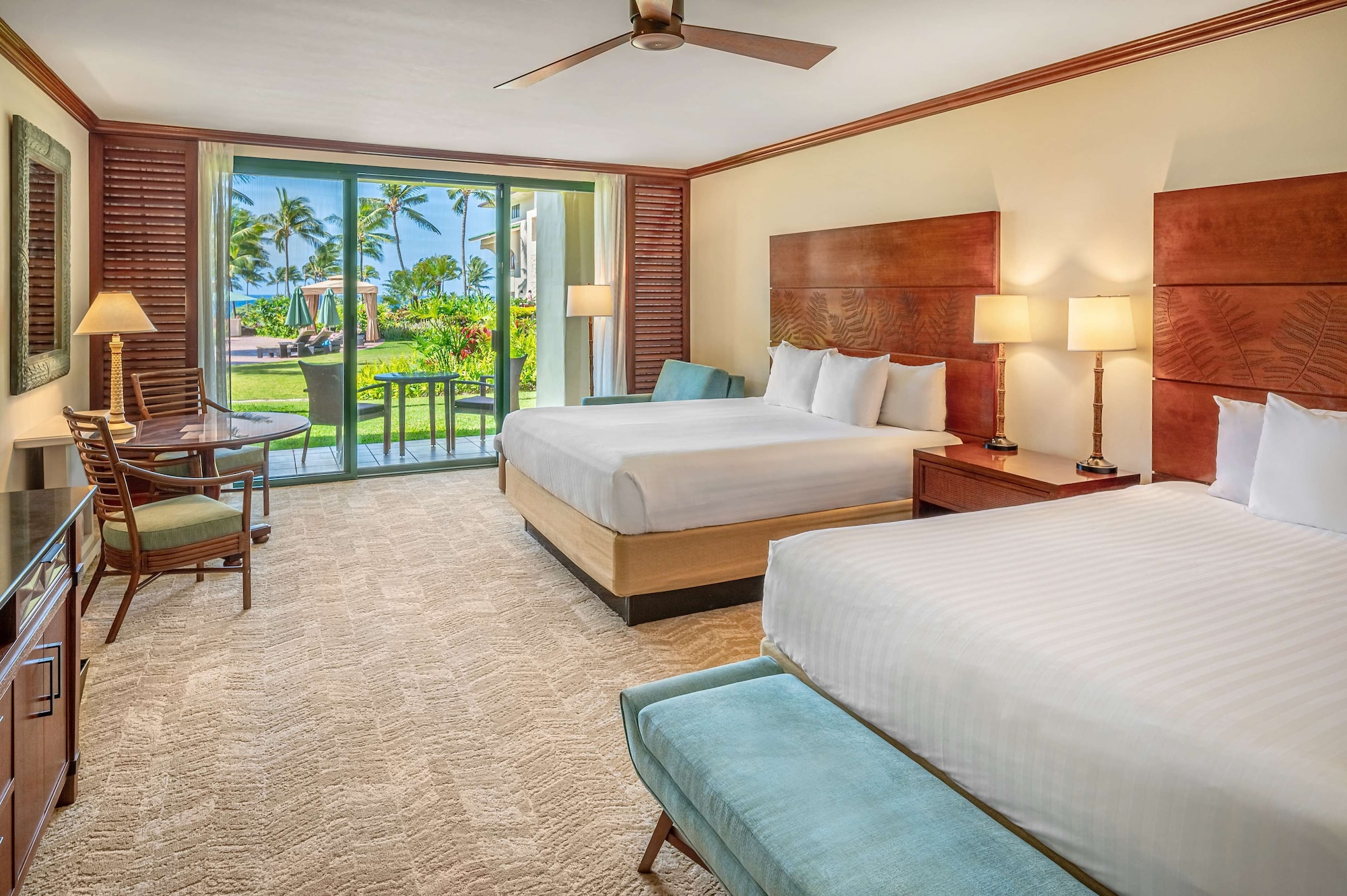Room, 2 Queen Beds, Partial Ocean View