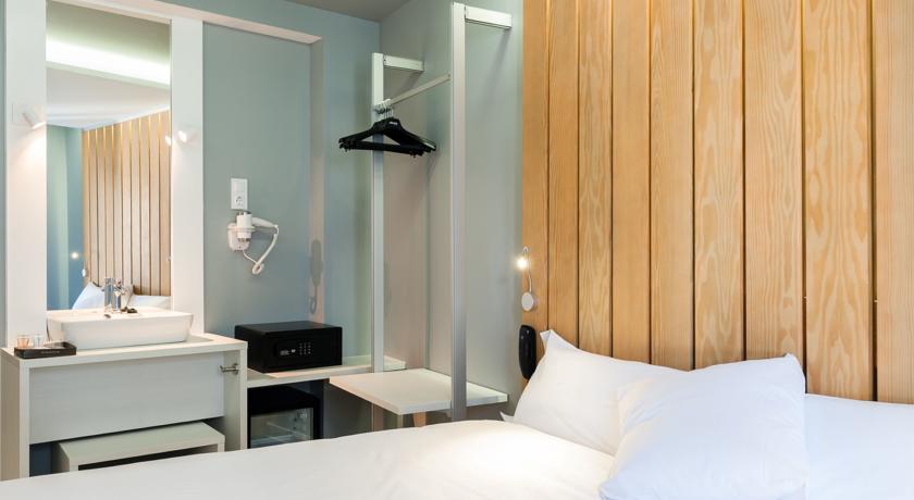 ROOM, SINGLE