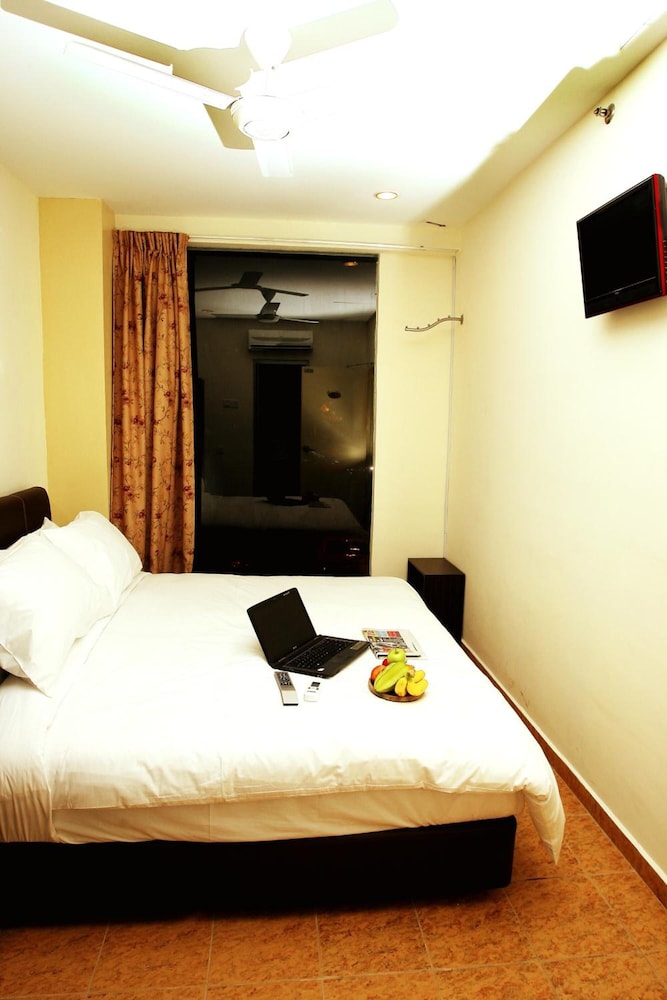T Hotel Johor Bahru 24/32