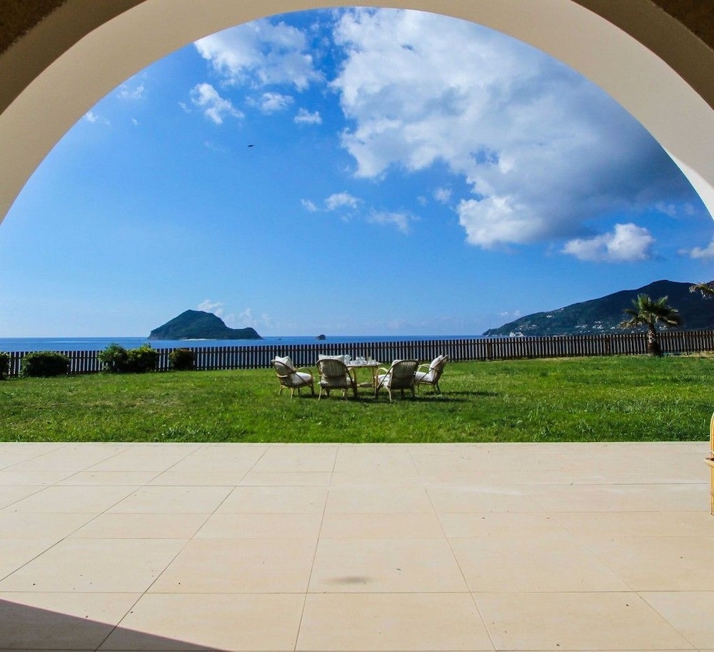 Zante Vista Villas 8/21