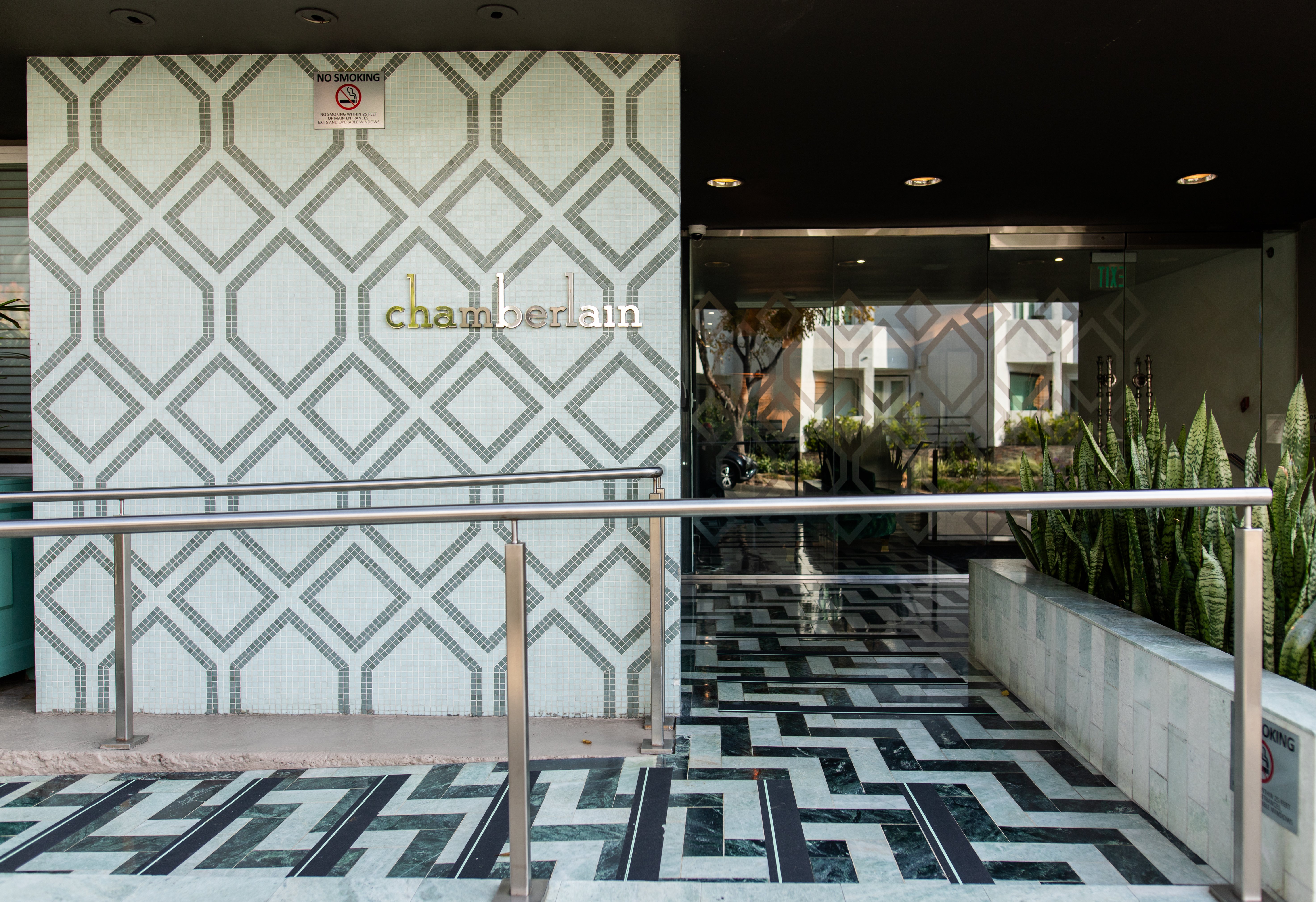 Chamberlain West Hollywood 7/77