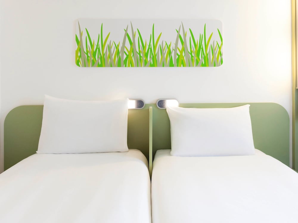 Ibis Budget Edinburgh Park 25/66