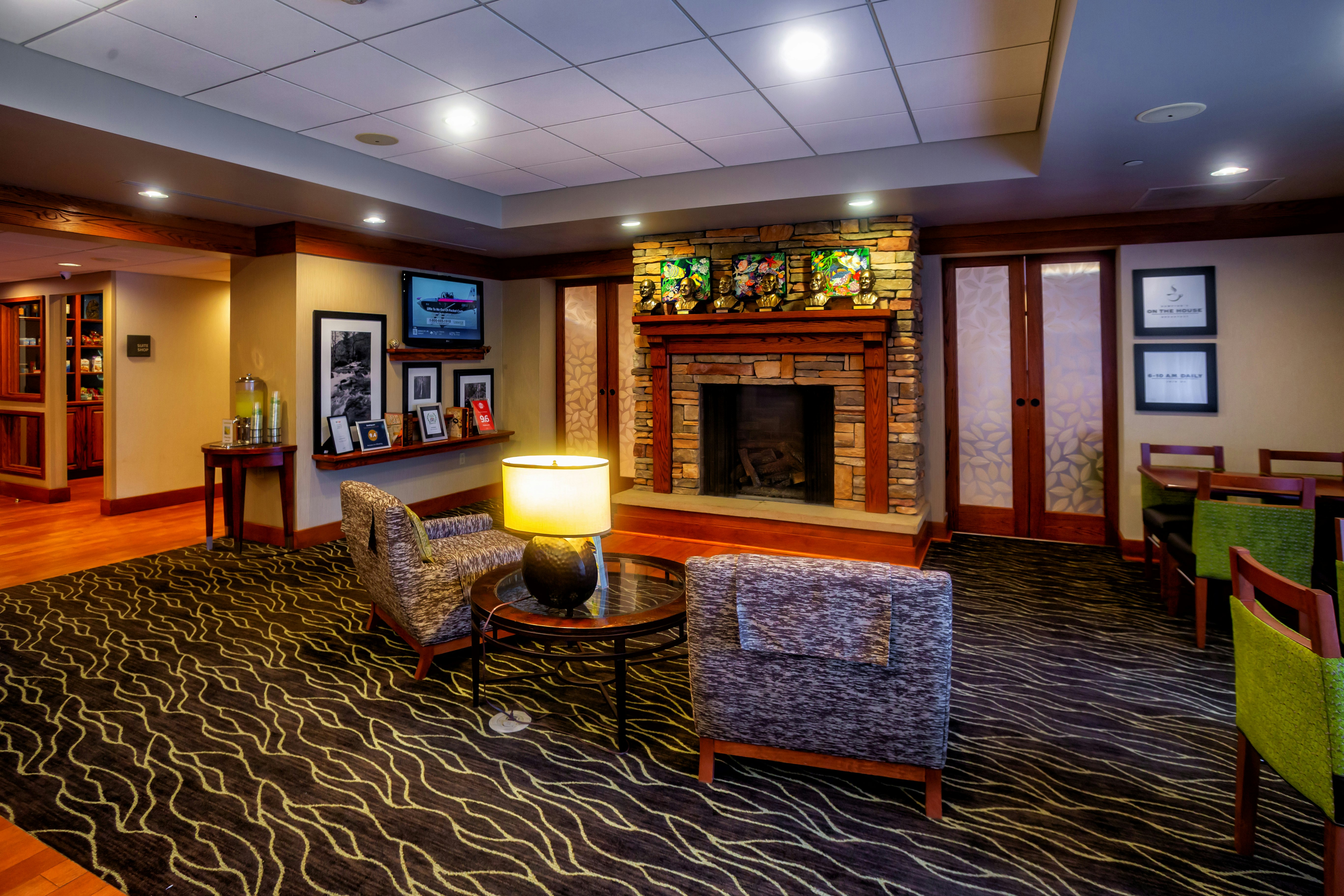 Hampton Inn Wheeling 32/56