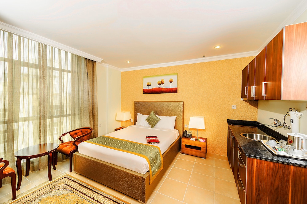 Bravo Royal Hotel Suites 17/43