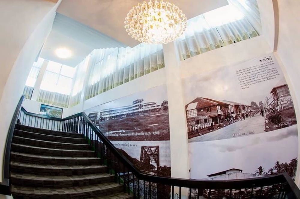 The Train Hotel Hatyai 51/67