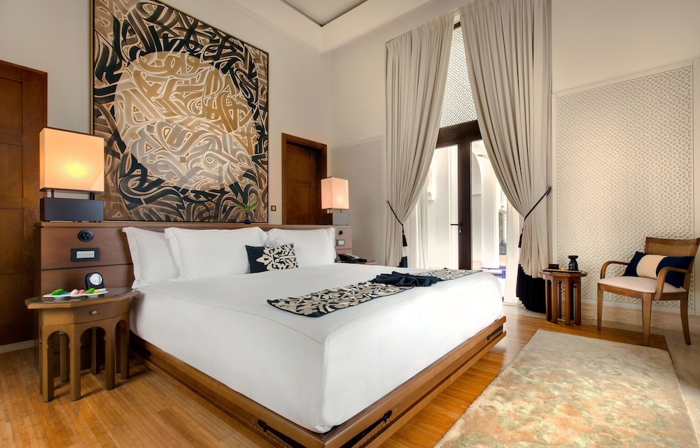 Banyan Tree Tamouda Bay 21/87