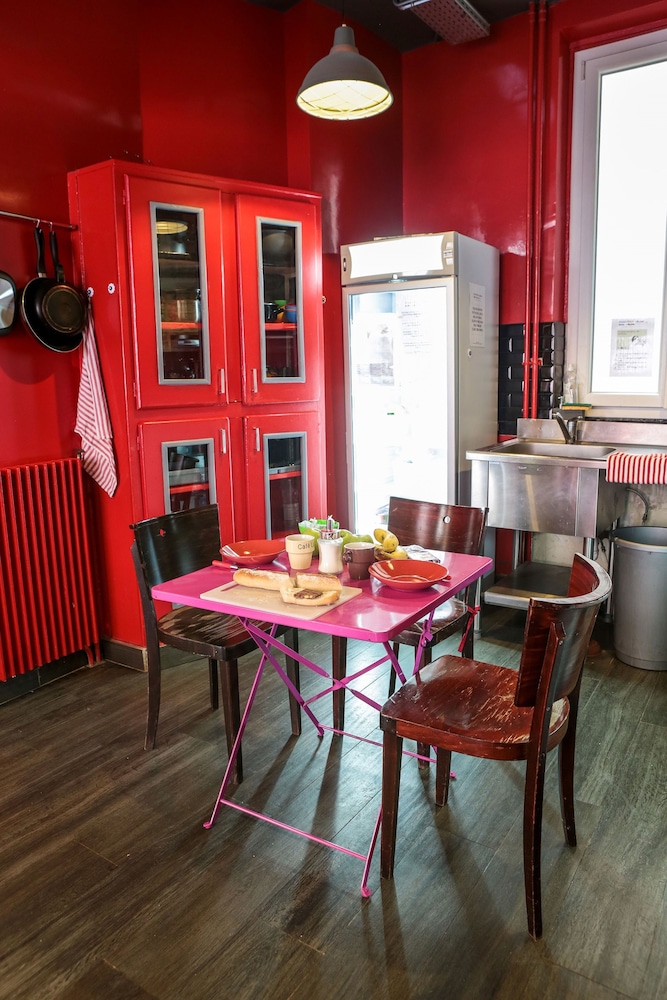 Avalon Cosy Hotel Paris Gare du Nord 34/50
