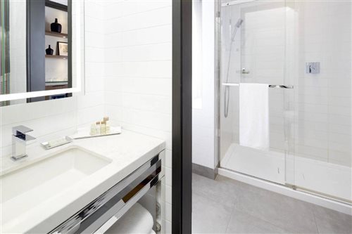 1 Bedroom, Suite, King Bed