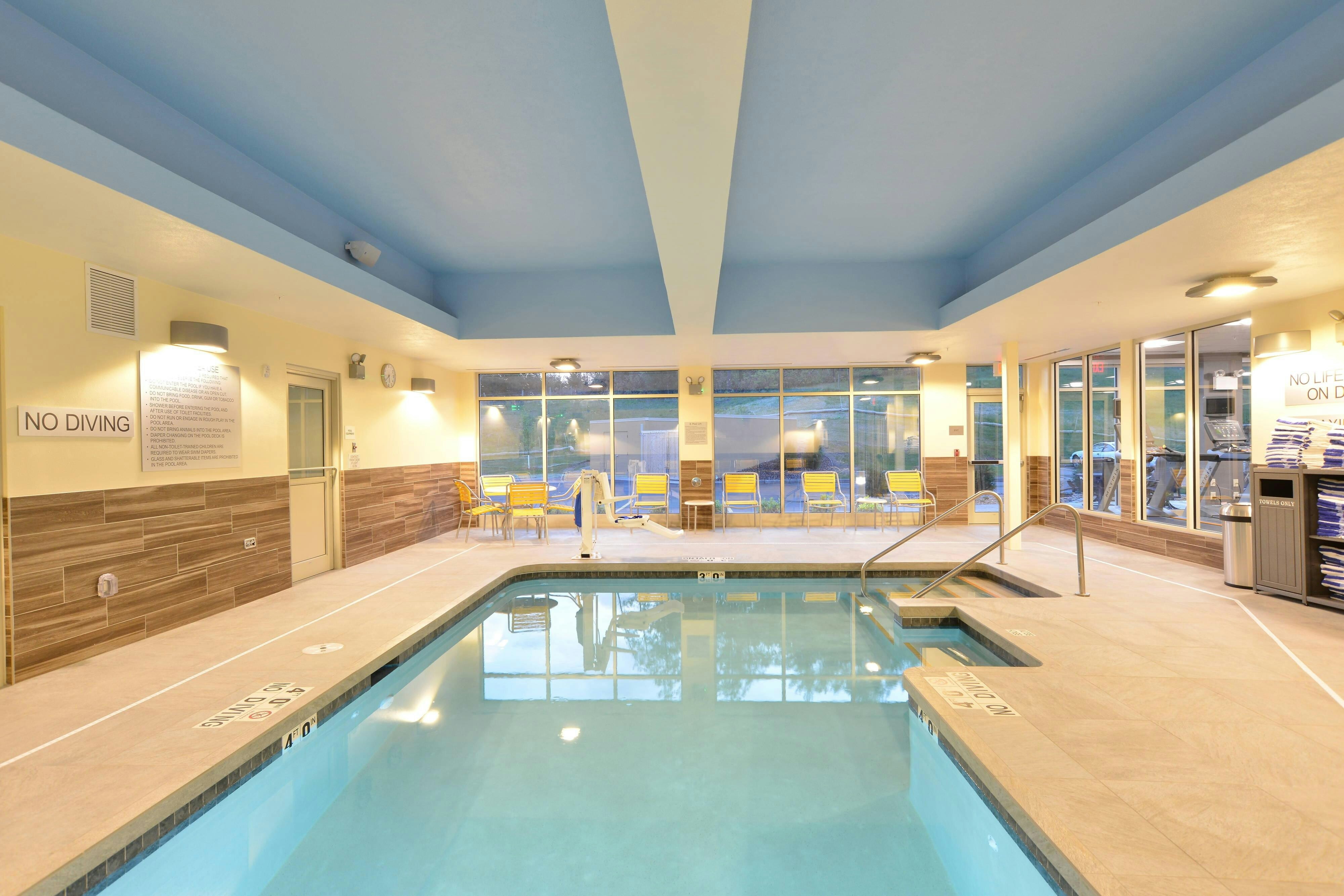 Fairfield Inn Suites Eau Claire Chippewa Falls 5/17