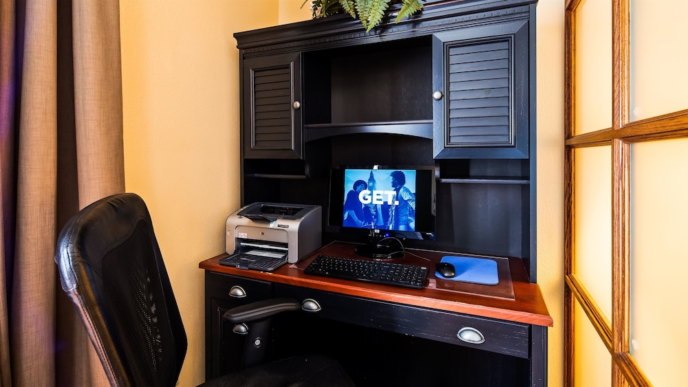 Best Western Plus Silver Creek Inn 17/24