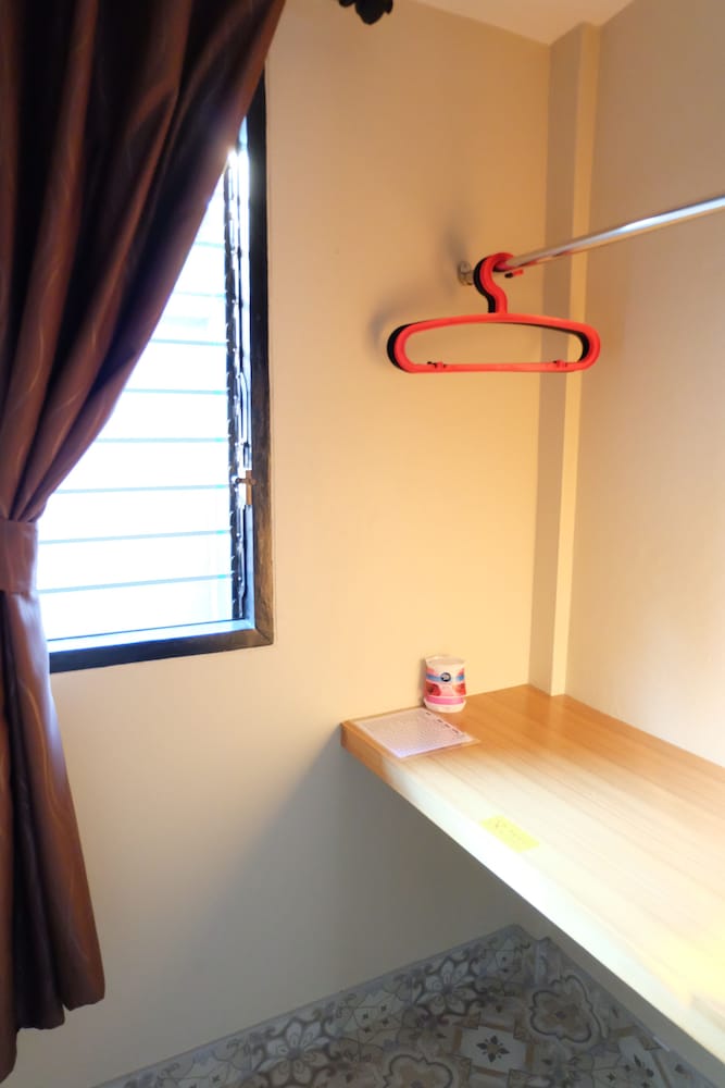 Warm Well Hostel Kanchanaburi 32/68
