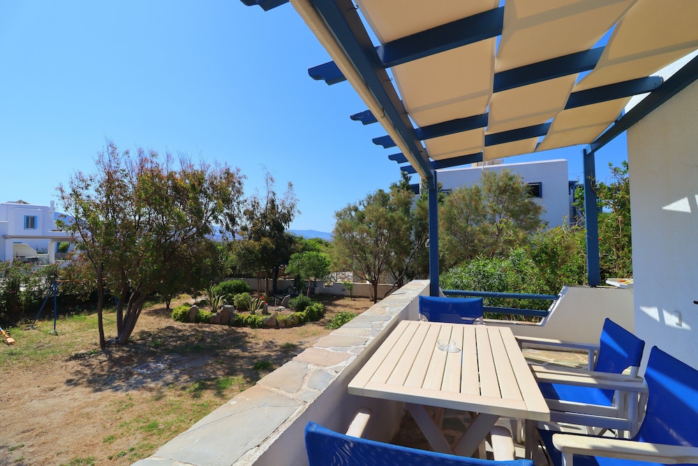 Coralli Beach Apartments 46/50