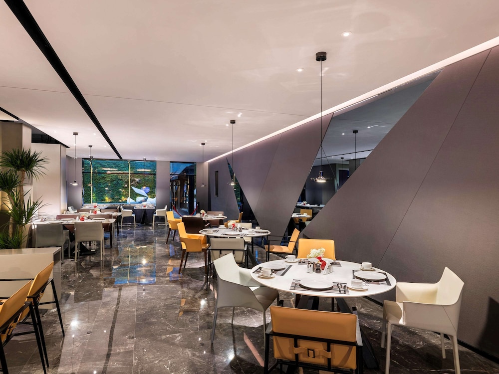 Novotel Yangzhou Slender West Lake 39/60