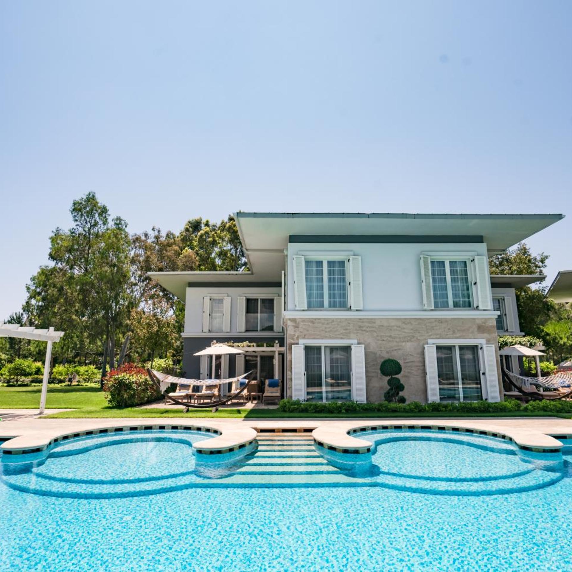 Azure Villas by Cornelia 4/49