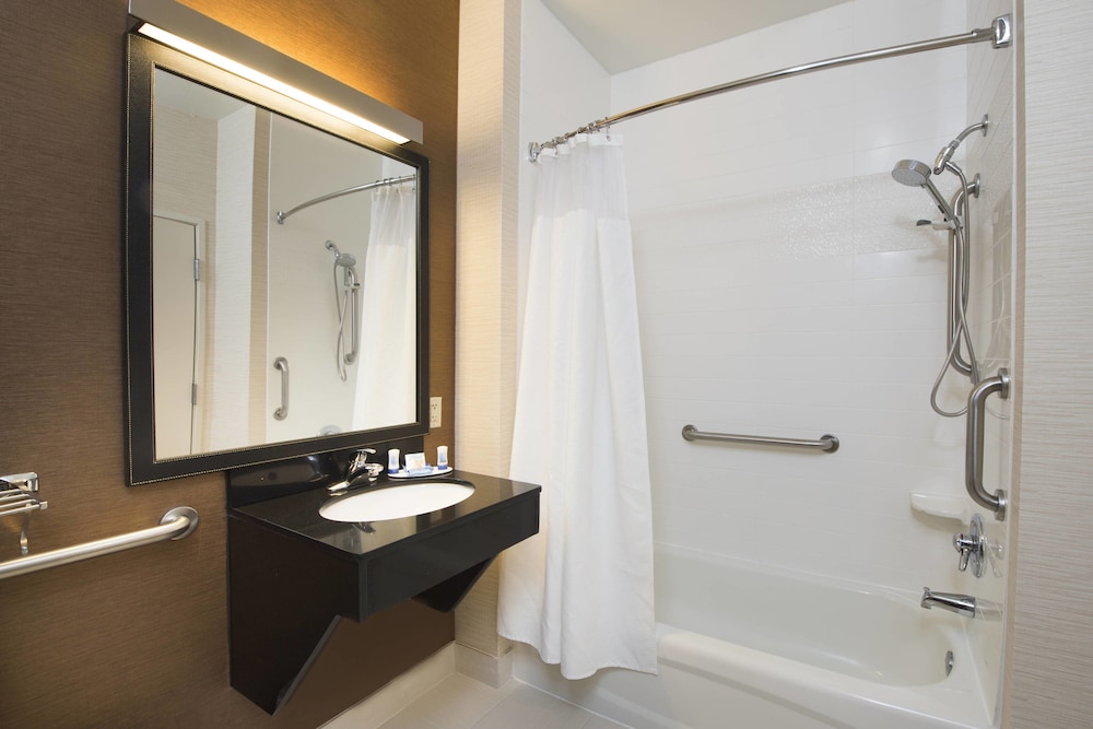 Fairfield Inn By Marriott Huntsville 5/19