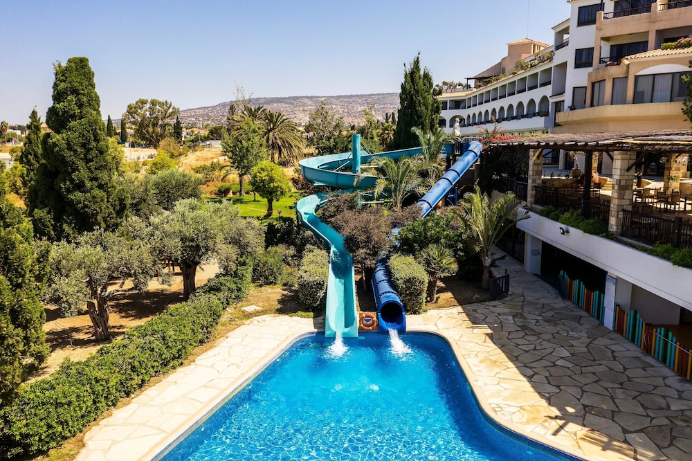 Coral Beach Hotel and Resort 88/95