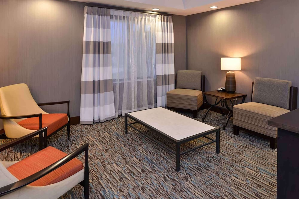 Legacy Suites Donaldsonville 10/15