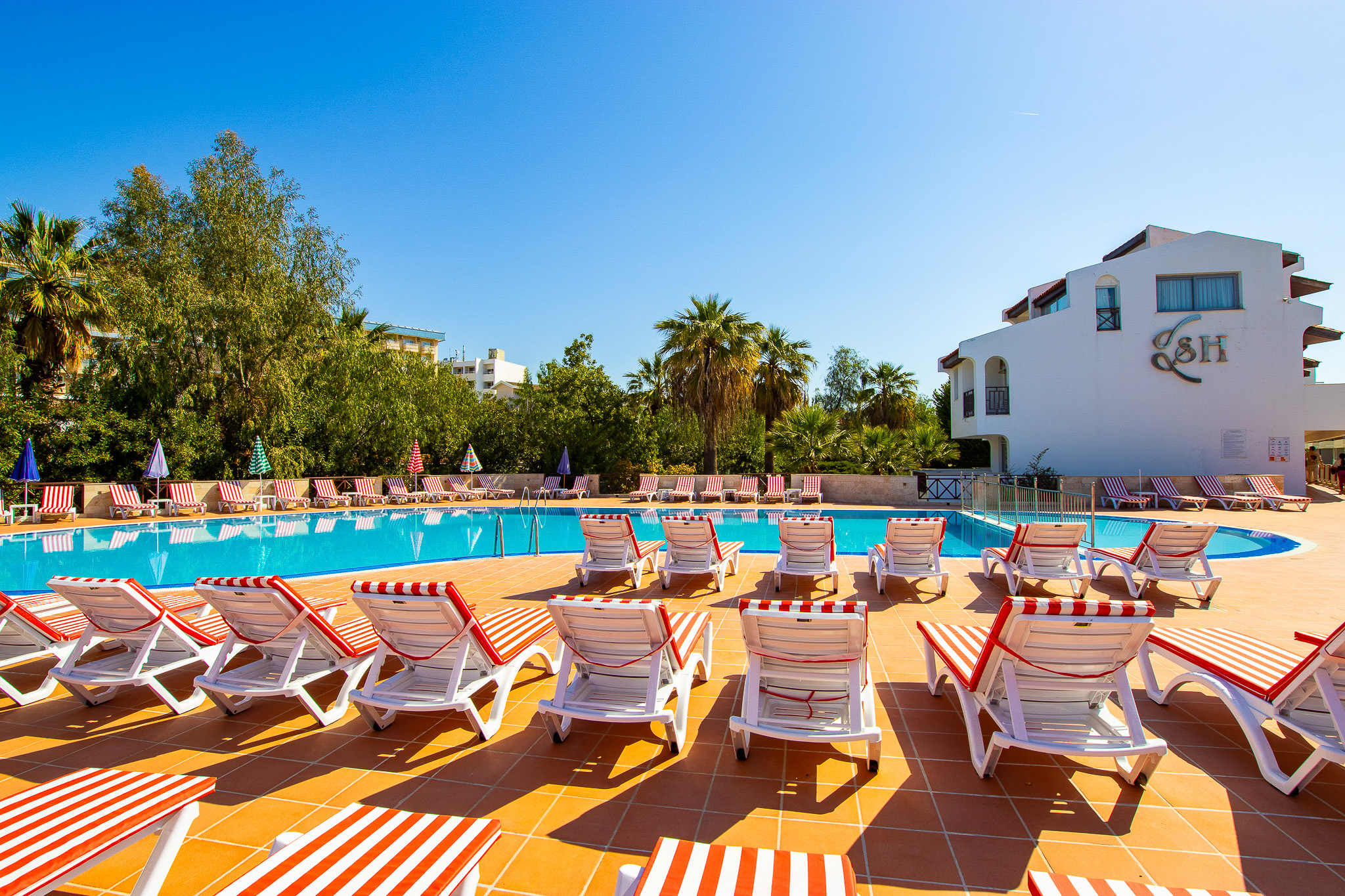 Sentinus Beach Hotel 70/83